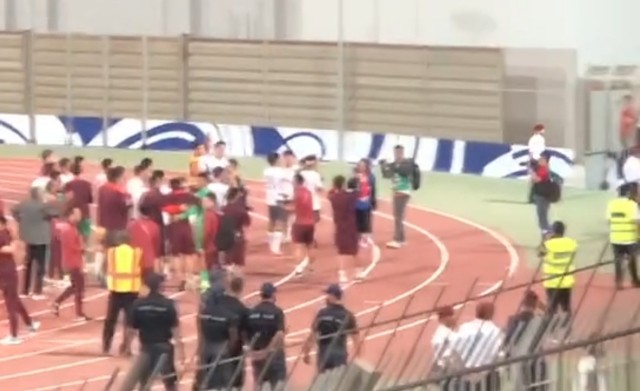 【现场直击】客胜巴林！国脚赛后致谢远征军