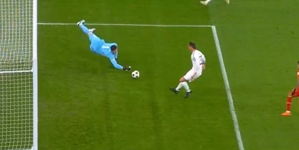 贡献5次扑救,库瓦让皇马多次脱离险境