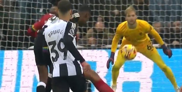 伊萨克对阵利物浦的首个进球速度达到了112km/h