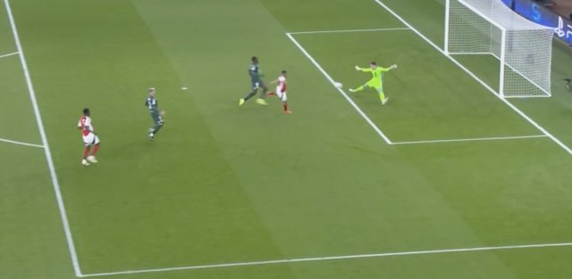 第6轮次欧冠最佳扑救出炉，哪个是你的心头好