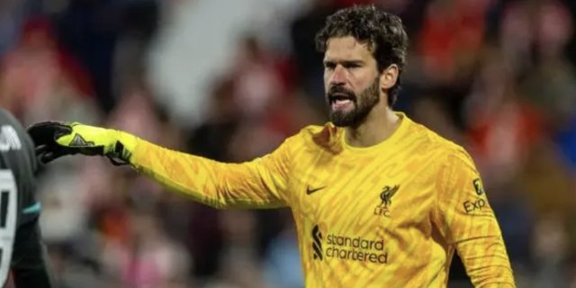 斯洛特评价伤愈复出后阿利松：小试牛刀