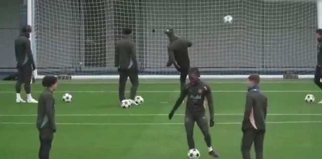 今日训练：不适合点球