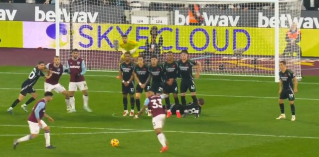 英超11月最佳进球候选公布，哪个进球最精彩？